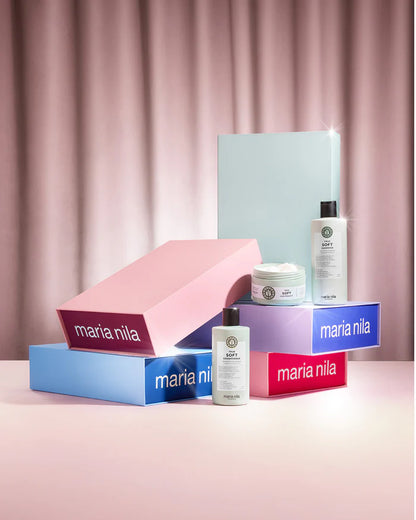 Maria Nila Sheer Silver Beauty Box 2024